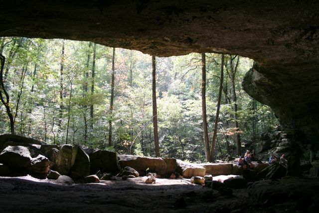 A large bluff shelter near Buffalo Point.