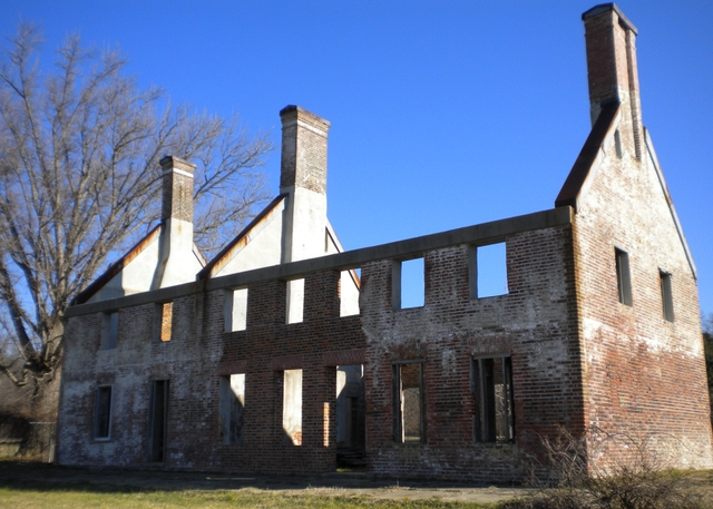 The remains of Marshall Hall, the house being destroyed by fire.