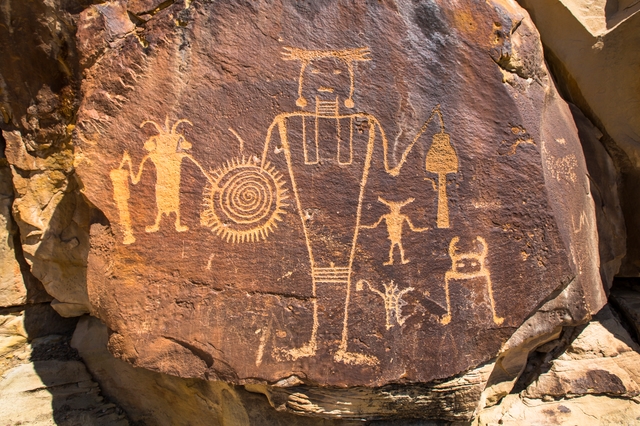 Ancestral Native American rock art at McKee Springs