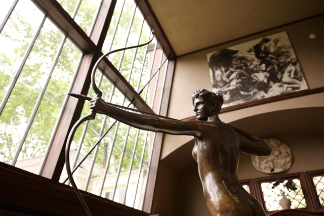 bronze sculpture of Diana aiming cross bow