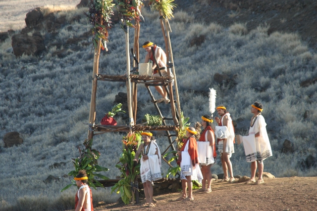 Ho'okupu offerings placed on Lele