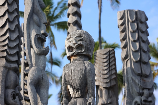 Carved wooden kiʻi